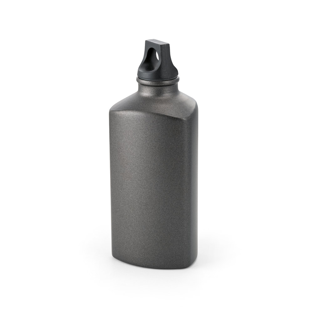 SLATER. Squeeze em alumínio com formato triangular e tampa em PP 570 mL
